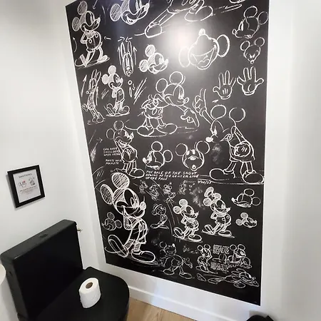 Mickey M'house, Centre Ville, *