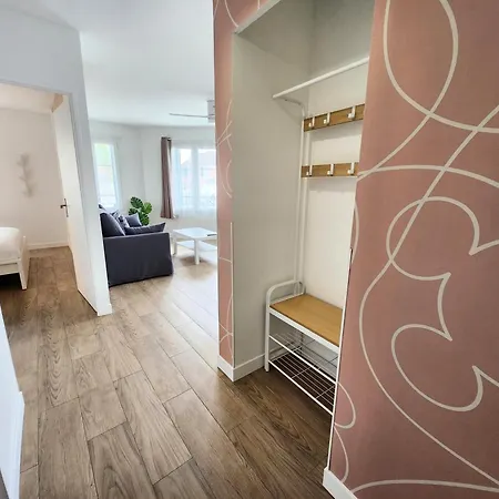 Mickey M'house, Centre Ville, Apartment *
